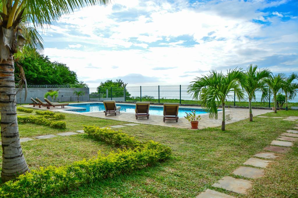 Ferienwohnung Riva Bella Port Louis Exterior foto